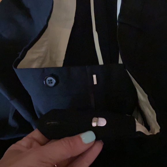 Hart Schaffer Marx Black pleated slacks for men - Picture 3 of 9